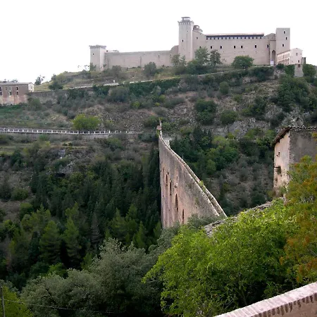 Дом отдыха Umbria Valnerina In Noble Near Spoleto X 4-6 Persons